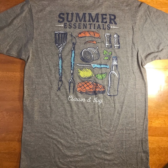 crown & ivy Other - Men’s Small Crown & Ivy Clean Smoke Free Home